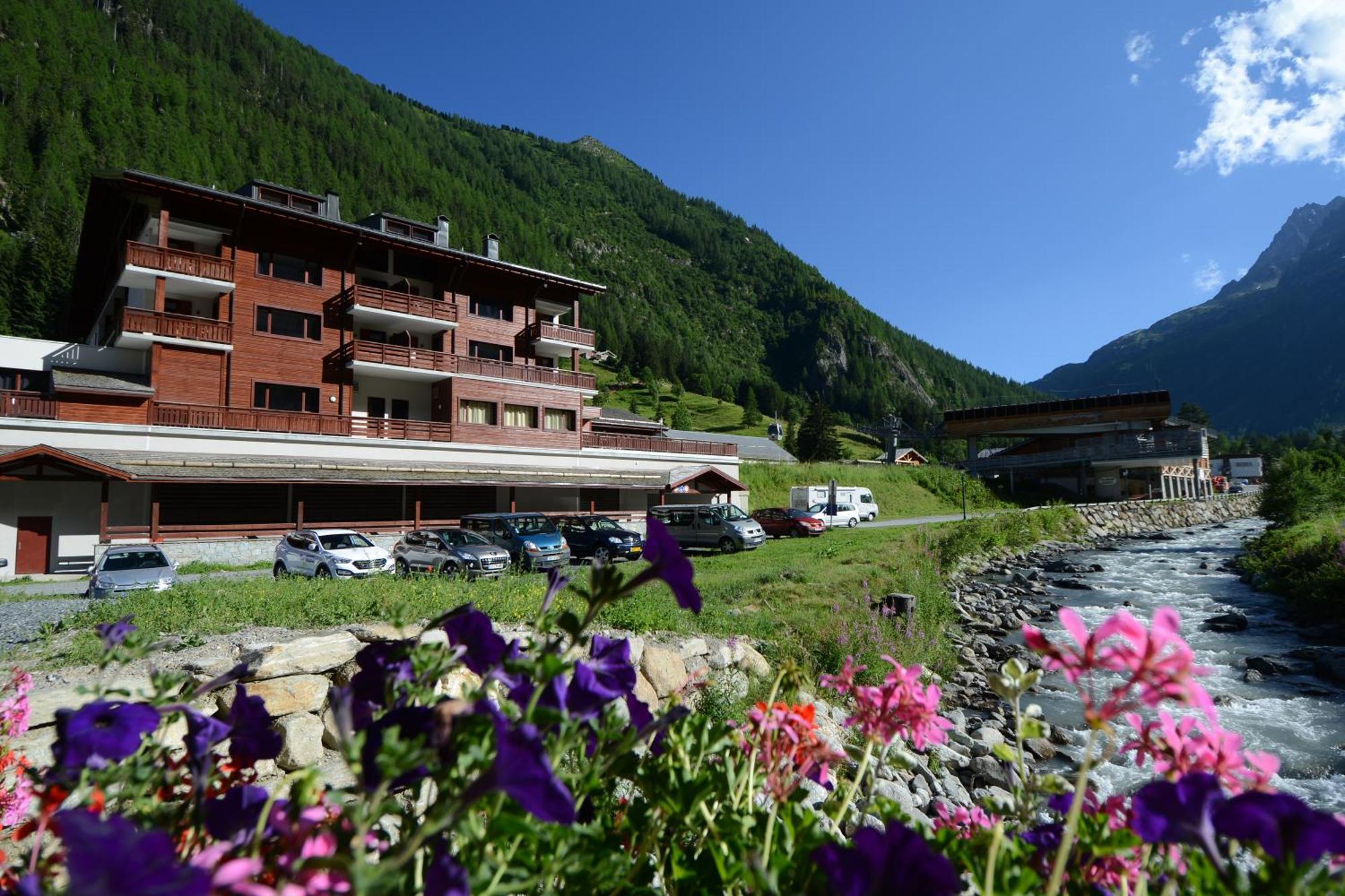 Dormio Resort Les Portes Du Mont Blanc Валорсин Екстериор снимка